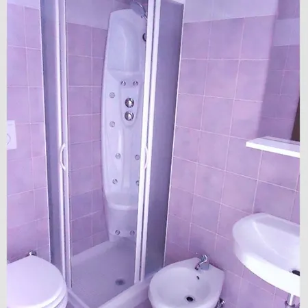 Διαμέρισμα Poolside Comfort In A Prestigious Location
