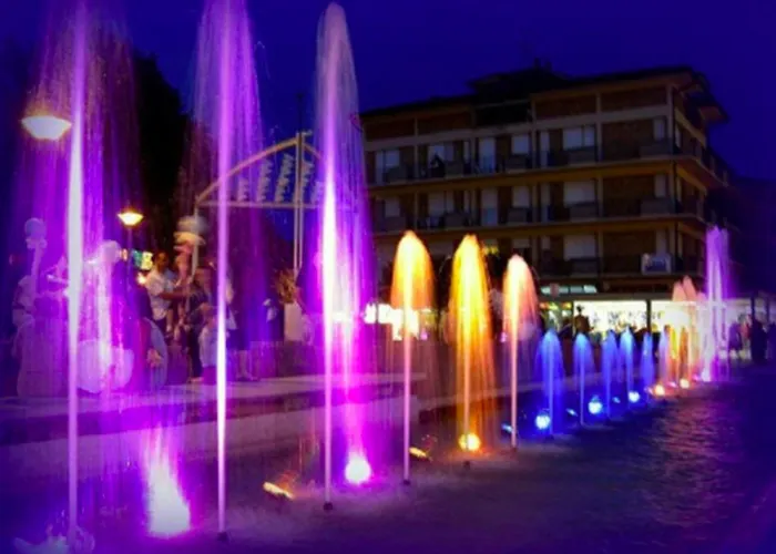 Poolside Comfort In A Prestigious Location * Bibione